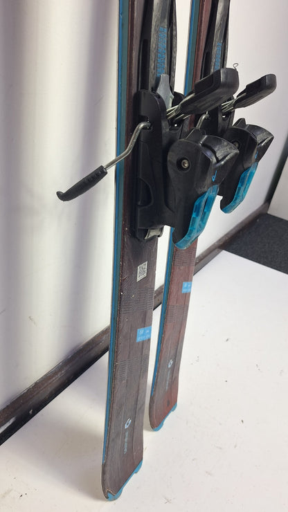 HEAD Pure Joy 158cm Ski + Head 9  Bindings Winter Sport