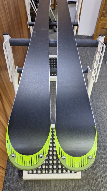 Ski Elan Exar Race 168 cm + fixations Elan ESP 10, hiver, plein air, neige et plaisir