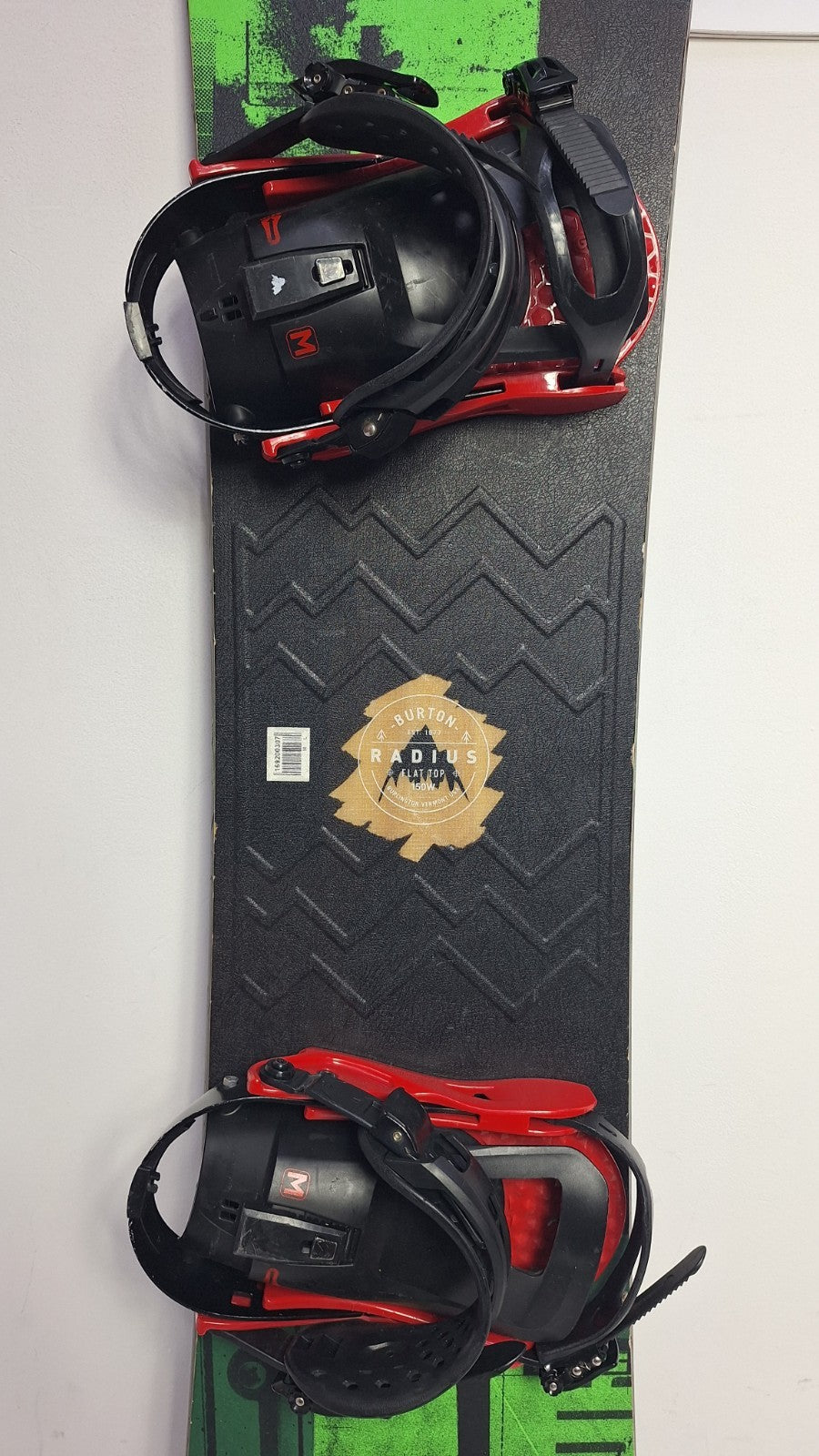 Burton Radius 150W cm Snowboard + Burton M  Bindings Winter Snow Adventure Fun