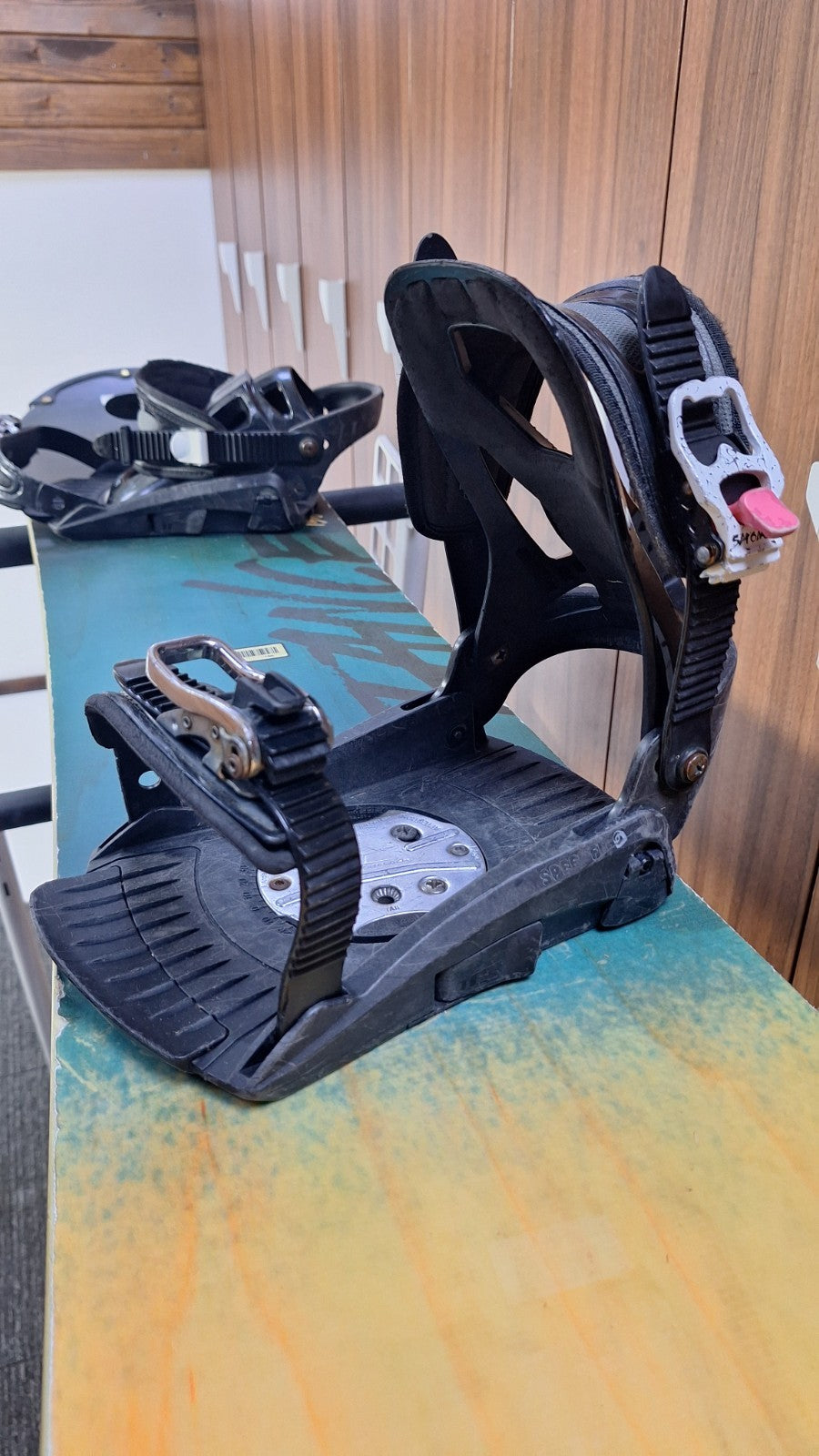 Nitro Stance 156 Snowboard + Speedfit M  Fixations Aventure hivernale dans la neige