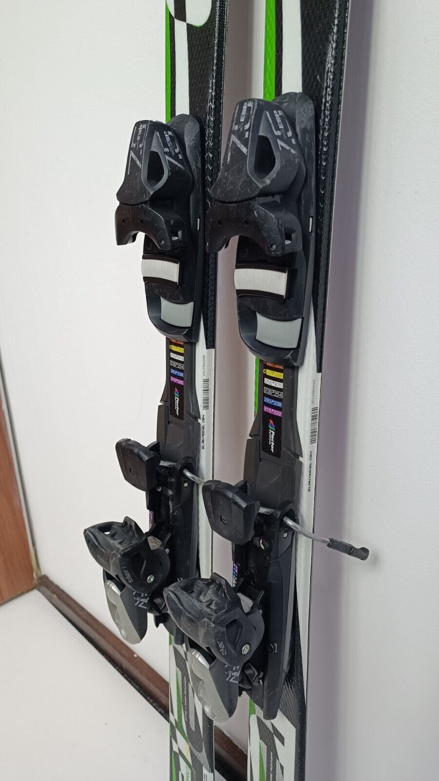 Elan Exar Pro 140 cm Ski + Fixations Elan 7.5 Sport Neige Hiver Plaisir