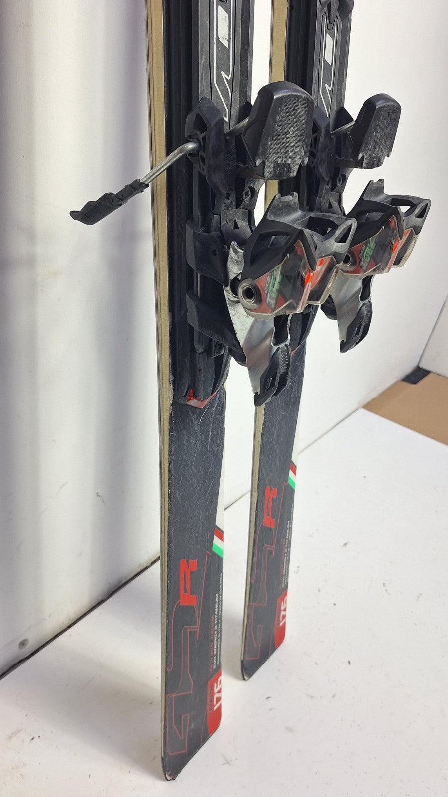 Nordica Dobermann GSR 176cm Ski + Marker 12 Bindings Winter Adventure