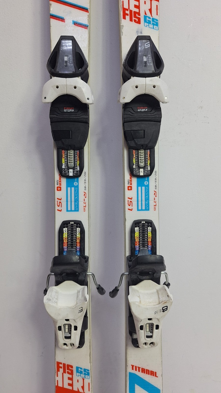 Rossignol Hero FIS GS Pro 151 cm Ski + Fischer RS9 Bindung Winterspaß Schnee