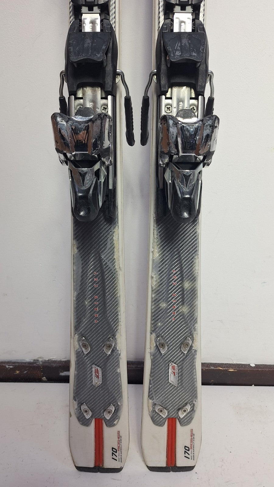 Atomic SX7 Supercross 170  cm Skis + Atomic 12 Bindings Winter Fun Snow