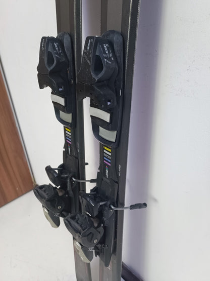Sci Blizzard RTX Elevate 146 cm + attacchi Elan ESP 7.5 Sport invernali sulla neve