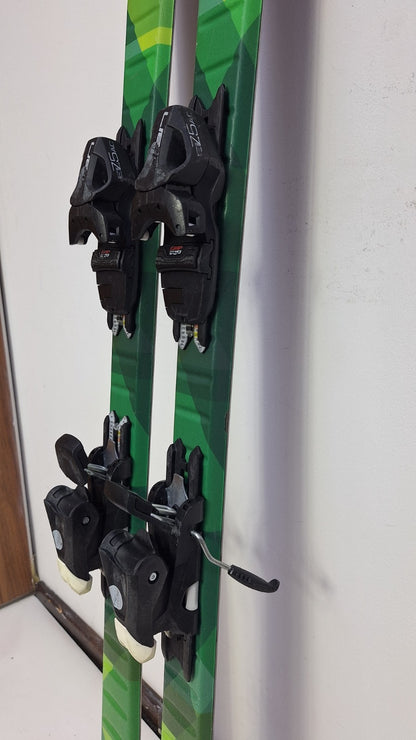 Elan Explore Pro QS 150 Ski + Elan 7.5 Bindungen – Wintersport-Spaß im Schnee