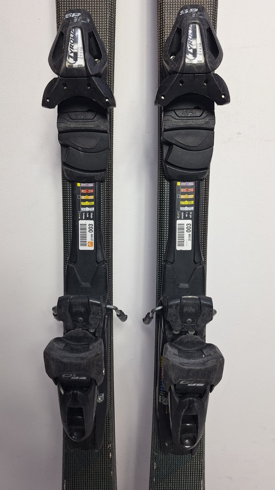 HEAD Shape CX  156cm  Ski + Tyrolia SP 10 Bindings Winter Sport Fun Snow