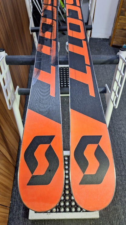 Scott Jib 158 cm Ski + Scott 11 Bindings Winter Fun Snow Sport