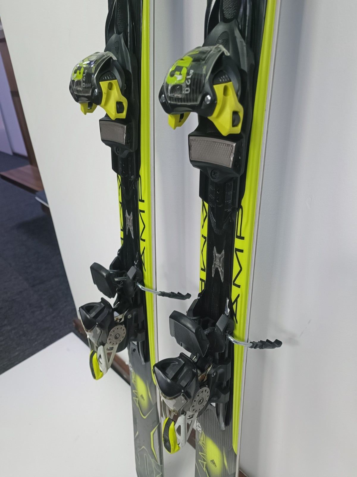 K2 AMP 80X 170 cm Ski + Marker 12 Bindungen Wintersport Schnee Outdoor Spaß