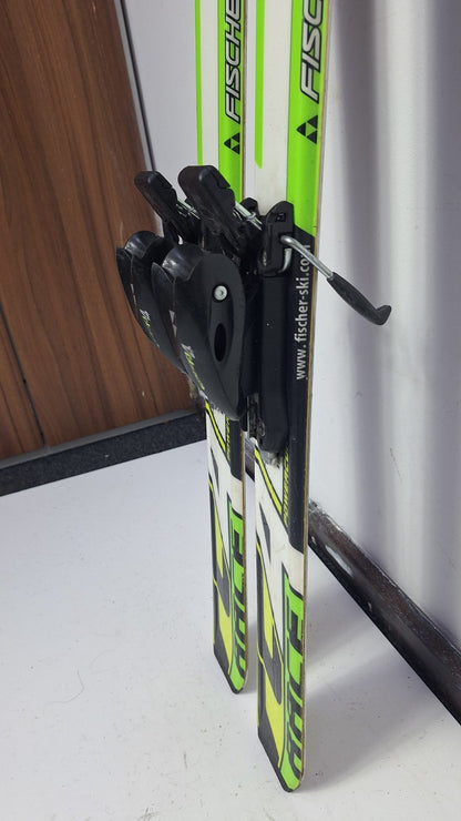 Fischer RC4 Race 130cm Ski + Fischer  4.5 Bindings Fun Snow Winter Sport