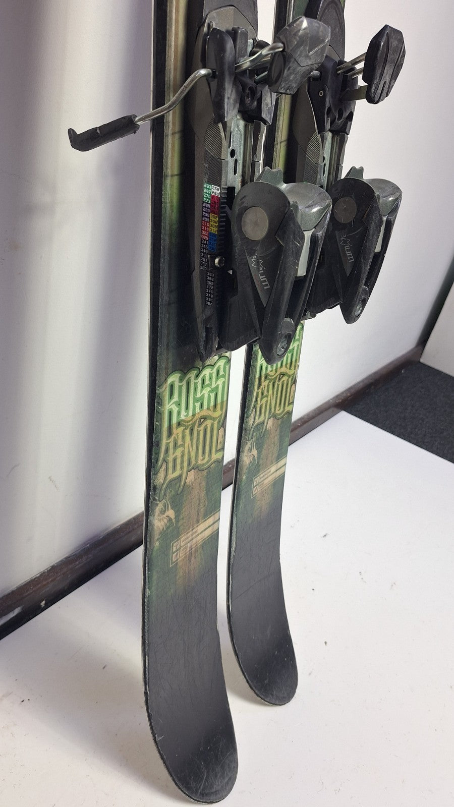 Rossignol S3 Skull 178cm Ski + Rossignol 12 Bindings Fun Snow Winter Sport Piste