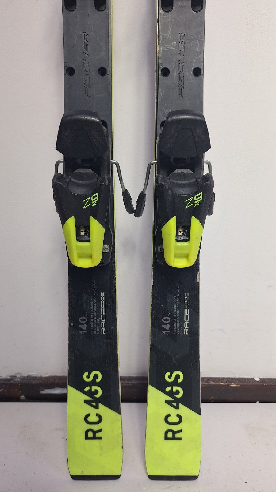 Fischer RC4 GS 140cm Ski + Fischer  Z9 Bindings Fun Snow Winter Sport