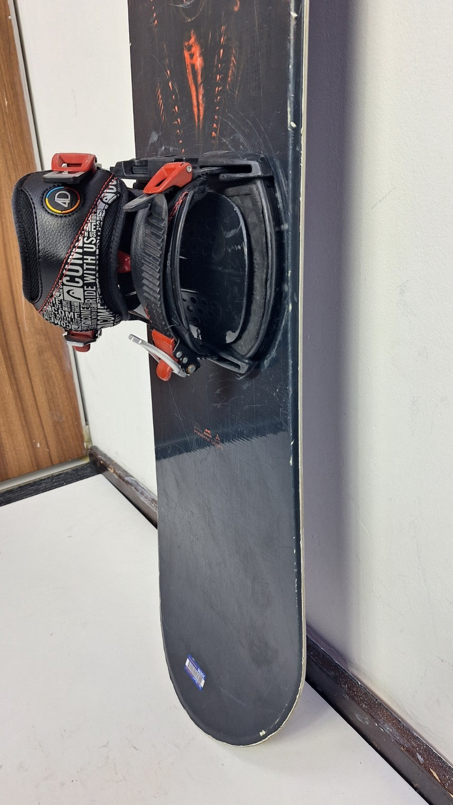 Matrix Syco 154 cm Snowboard + HEAD Rental M  Bindings Winter Snow Adventure Fun