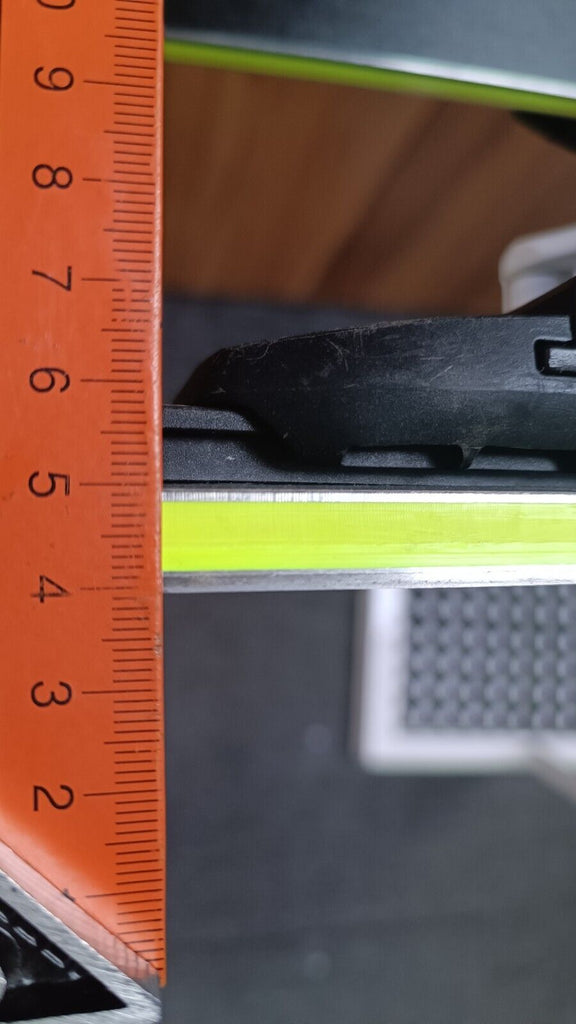 696064_4 696064_4