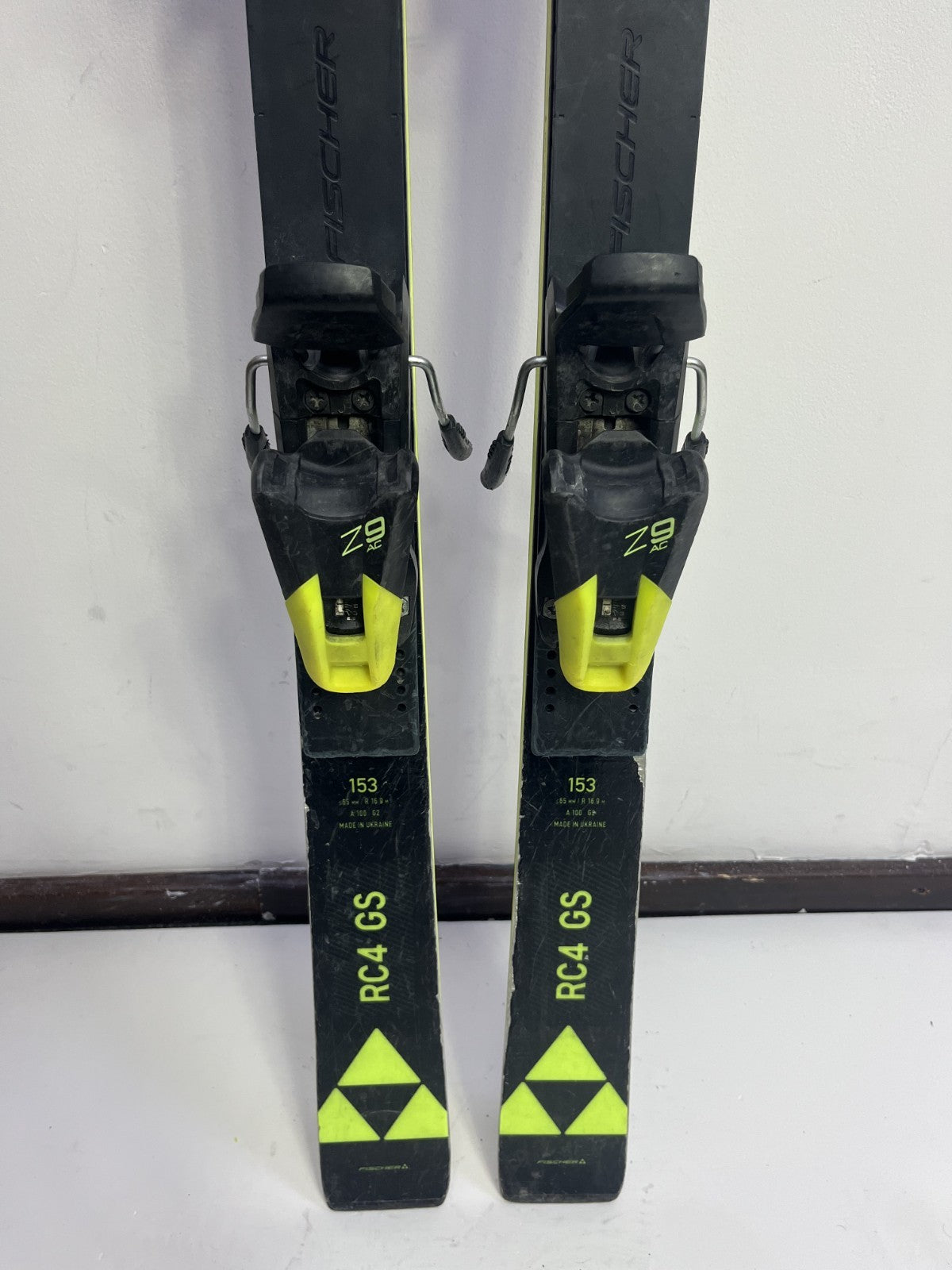 Fischer RC4 GS 153 cm Ski + Fischer 9 Bindungen Wintersport