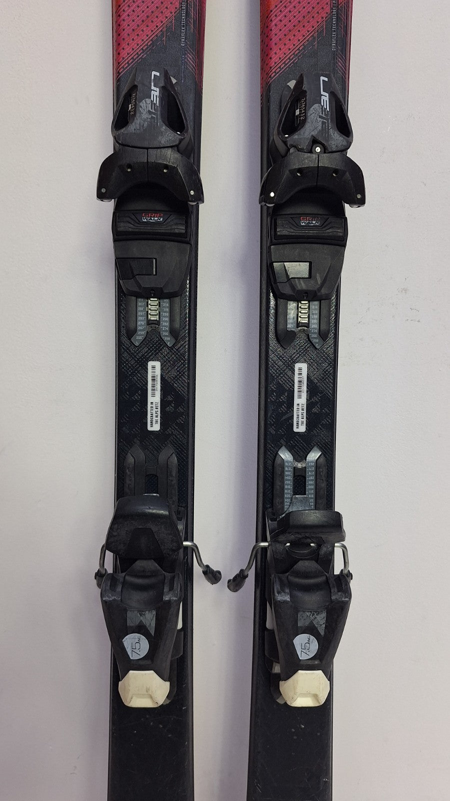 Elan Black Crystal 158 cm Ski + Elan EL 7.5 Bindungen Sport Schnee Winterspaß