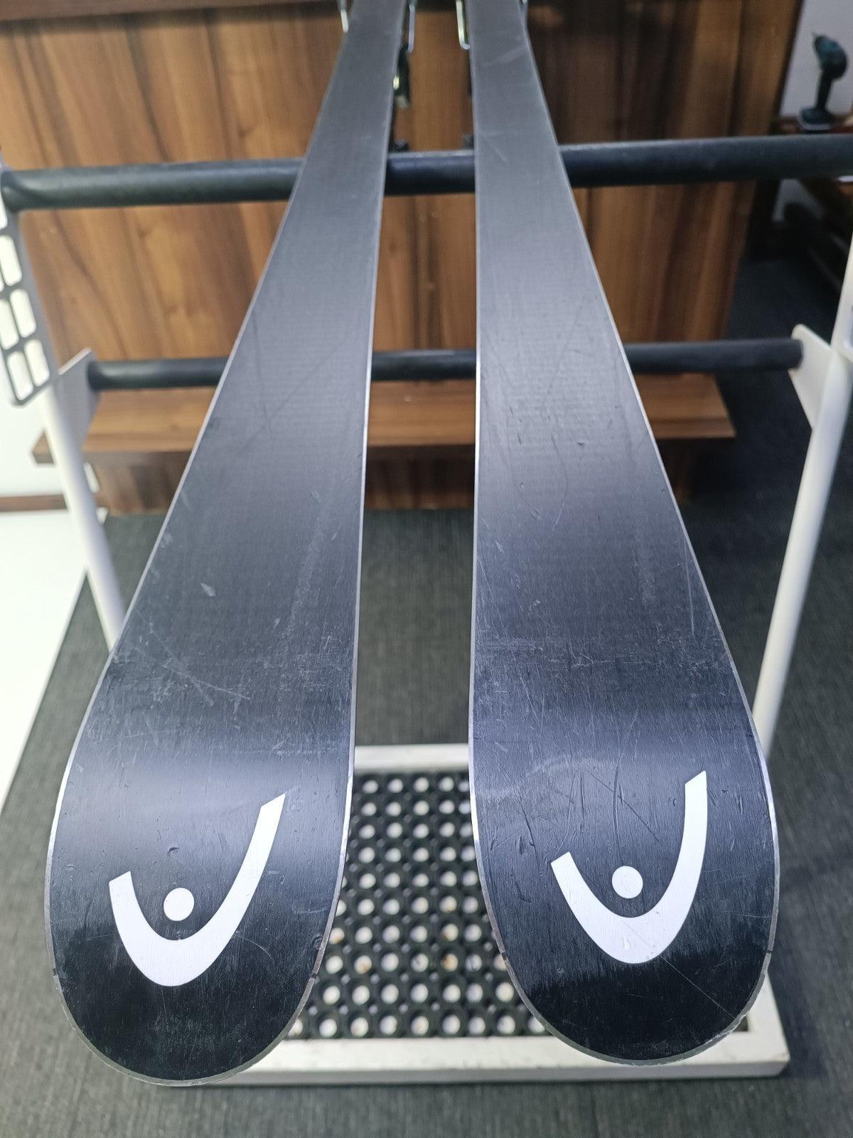 Head World Cup Rebels i.Speed  180 cm Ski + Tyrolia 12 Bindings Winter Sport