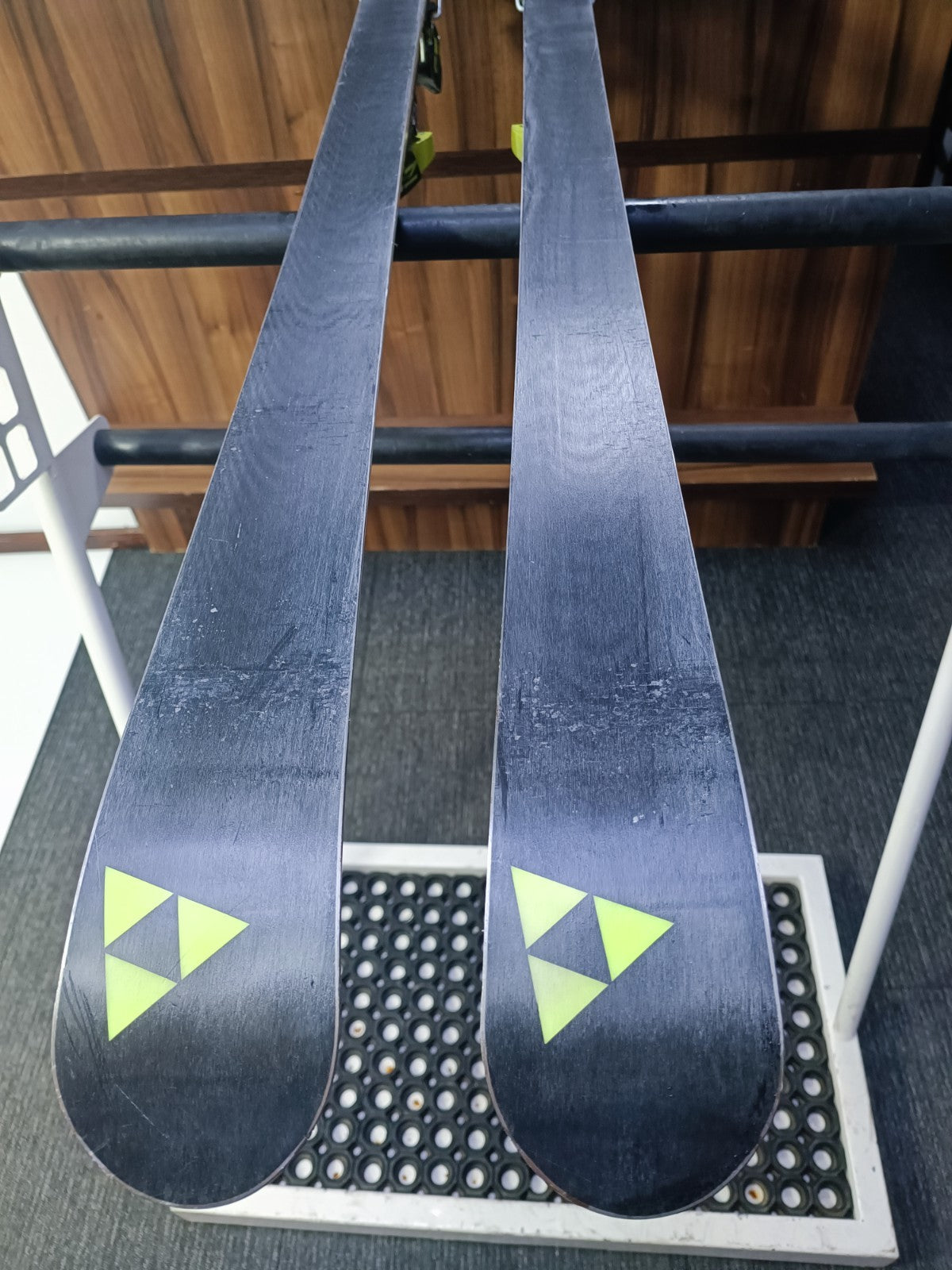 Fischer RC4 WC 170cm Ski + Fischer 11 Bindungen Winter Fun Snow Sport