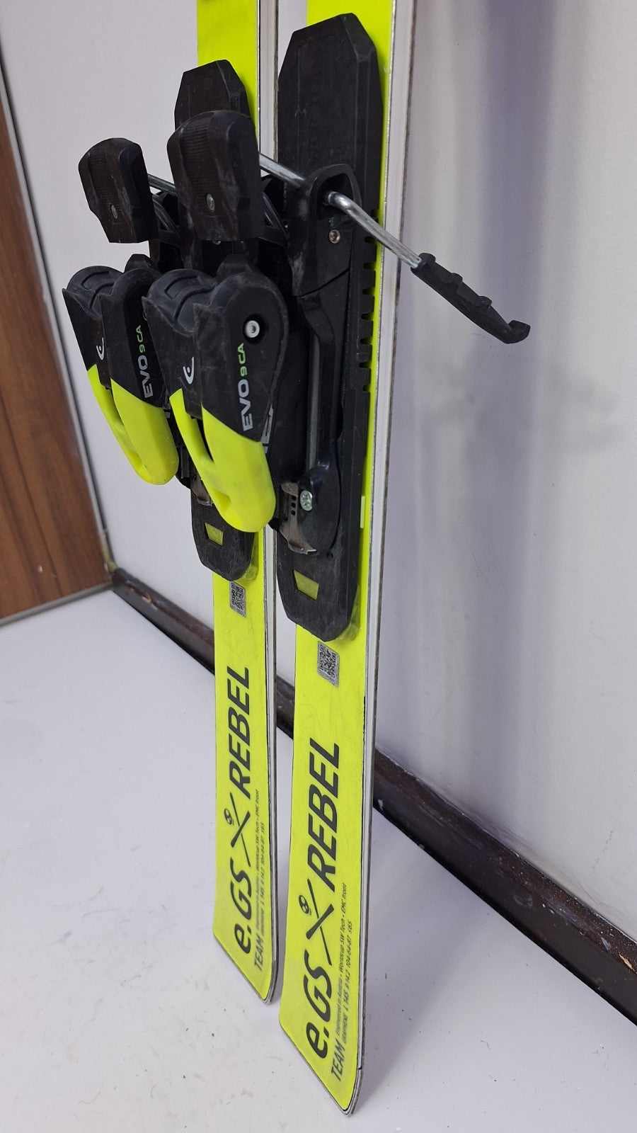 Sci Head World Cup Rebels e.GS 145 cm + attacchi HEAD 9 Sport invernali Neve