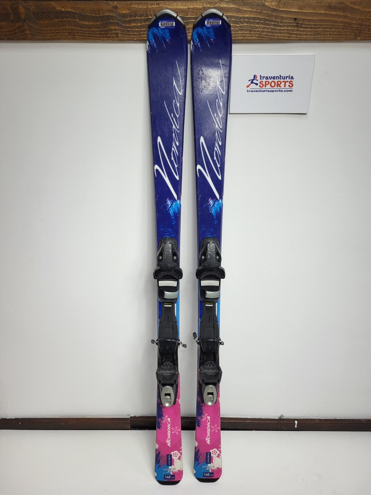 Nordica Little Belle 140 cm Ski + Elan ESP 7.5 Bindungen Winter Adventure Winter