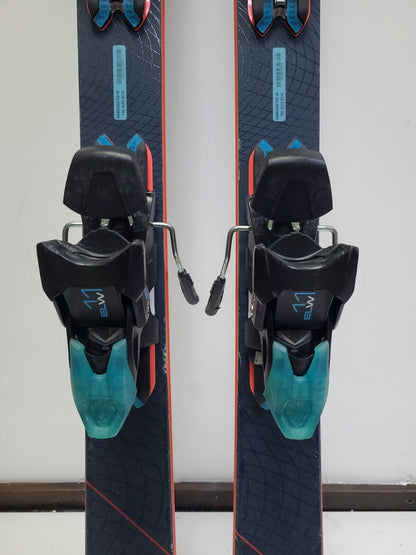 Ski Elan Insomnia 158 cm + fixations Elan 11 Sport d’hiver Extérieur Neige