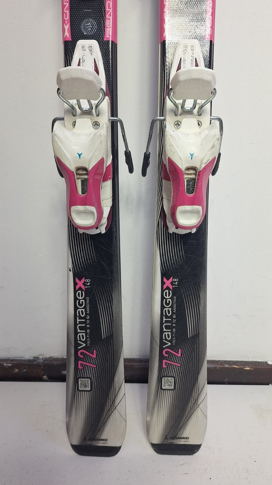 Atomic Vantage X72 148 cm Skis + Atomic 10 Bindings Winter Fun Snow