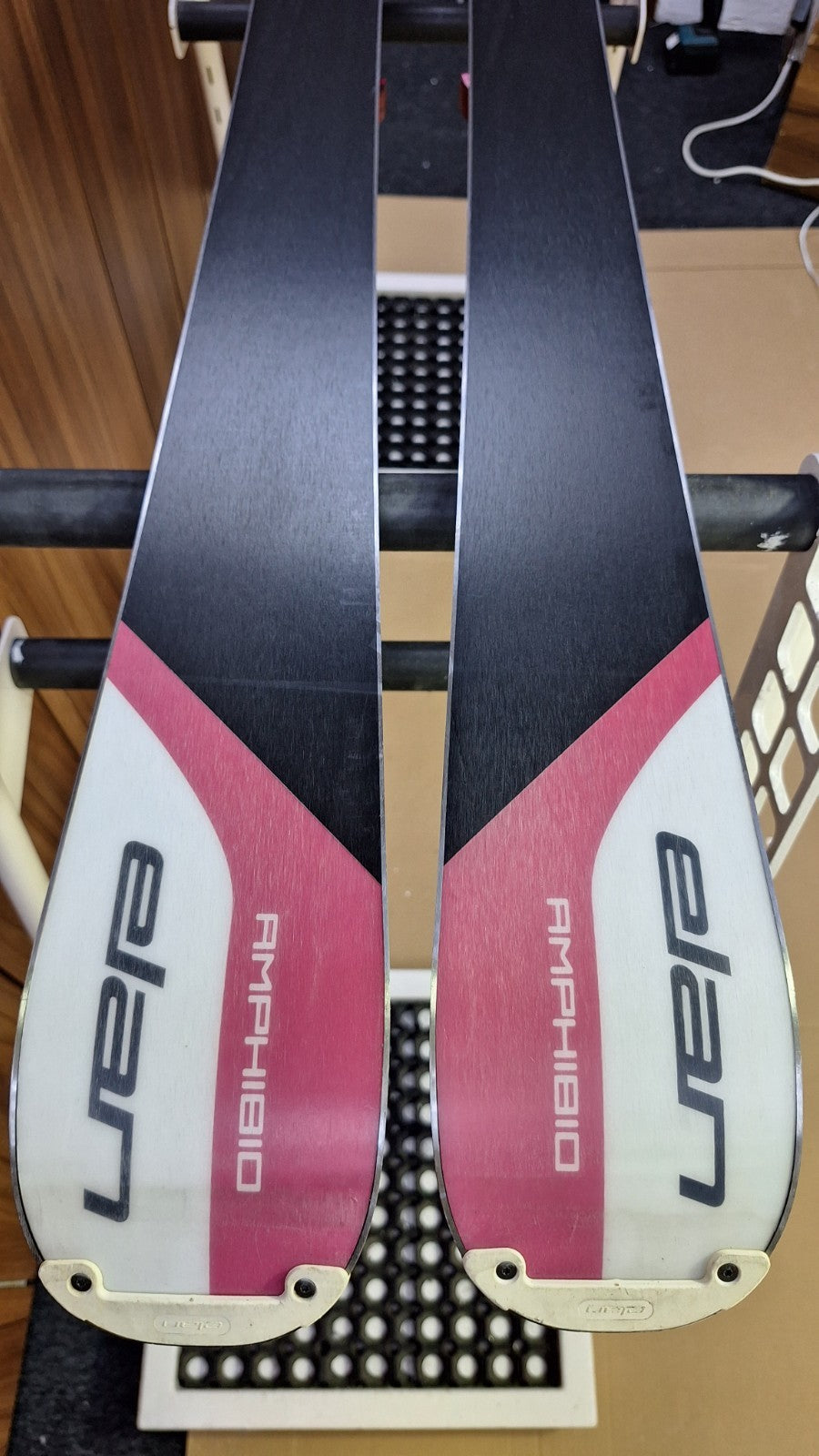 Elan Amphibio Inspire Fusion 152cm Ski + Elan 11  Bindings Winter