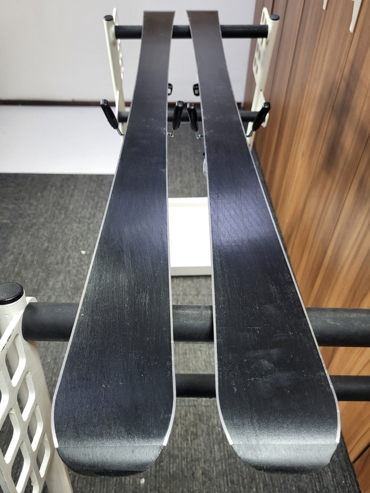 Ski Elan Exar Pro 140 cm + fixations Tyrolia 7.5 NEUVES. Sport, neige, hiver et plaisir