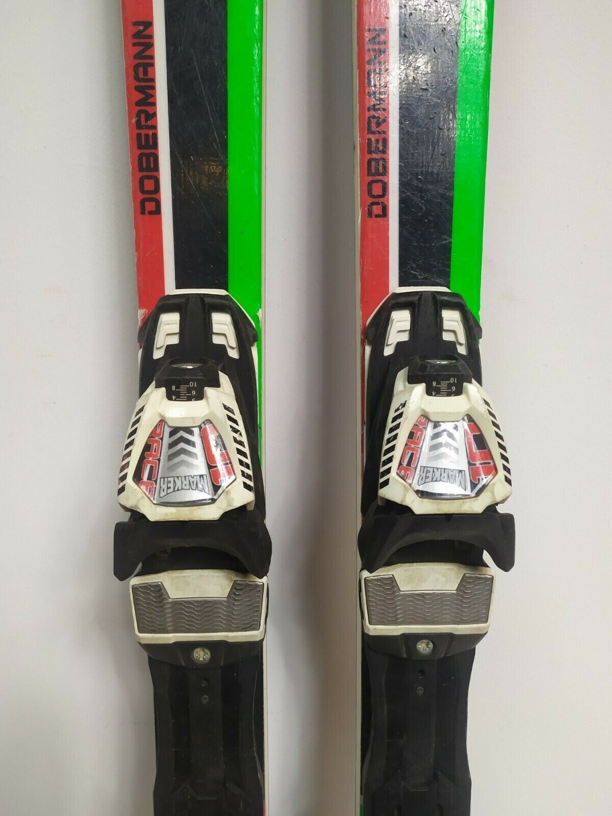 Nordica Dobermann GS J WC 142 cm Sci + Attacchi Marker Race 10 Sport Divertimento Invernale