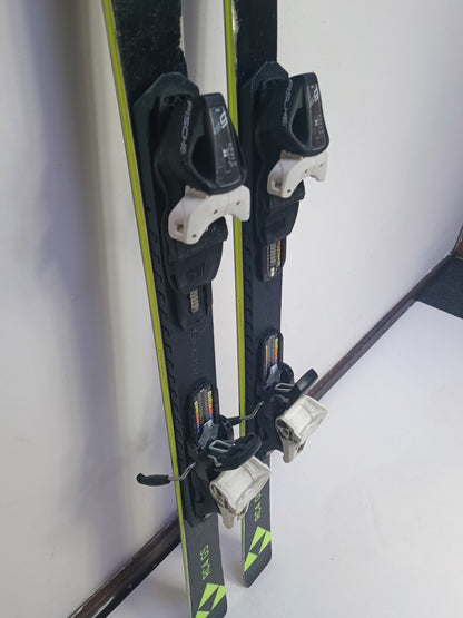 Ski Fischer RC4 GS 153 cm + fixations Fischer RS9 Sports d’hiver Plaisir de la neige