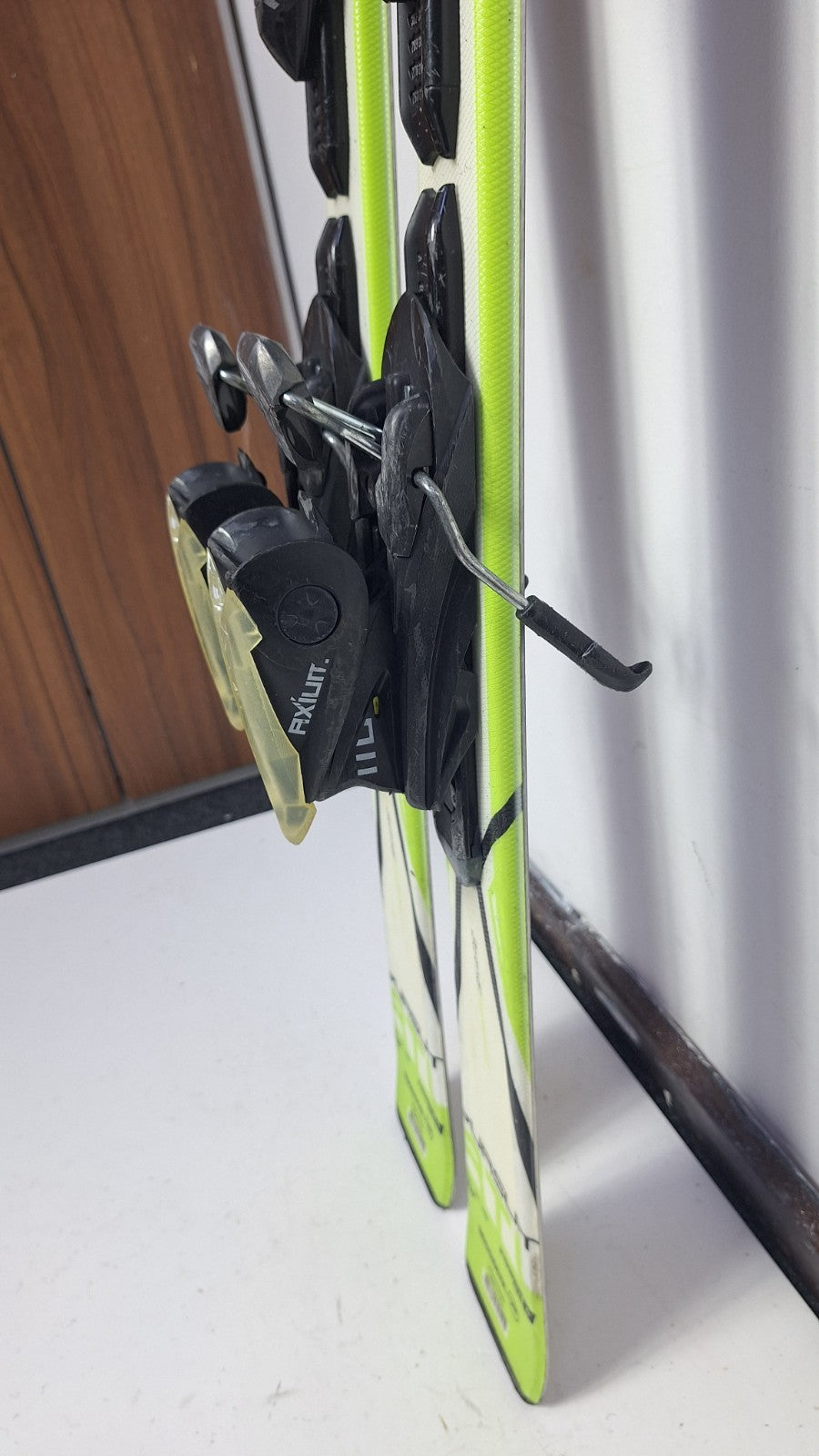 Rossignol Pursuit RTL 135 cm Ski + Rossignol Axium 11 Bindings Winter Sport Snow