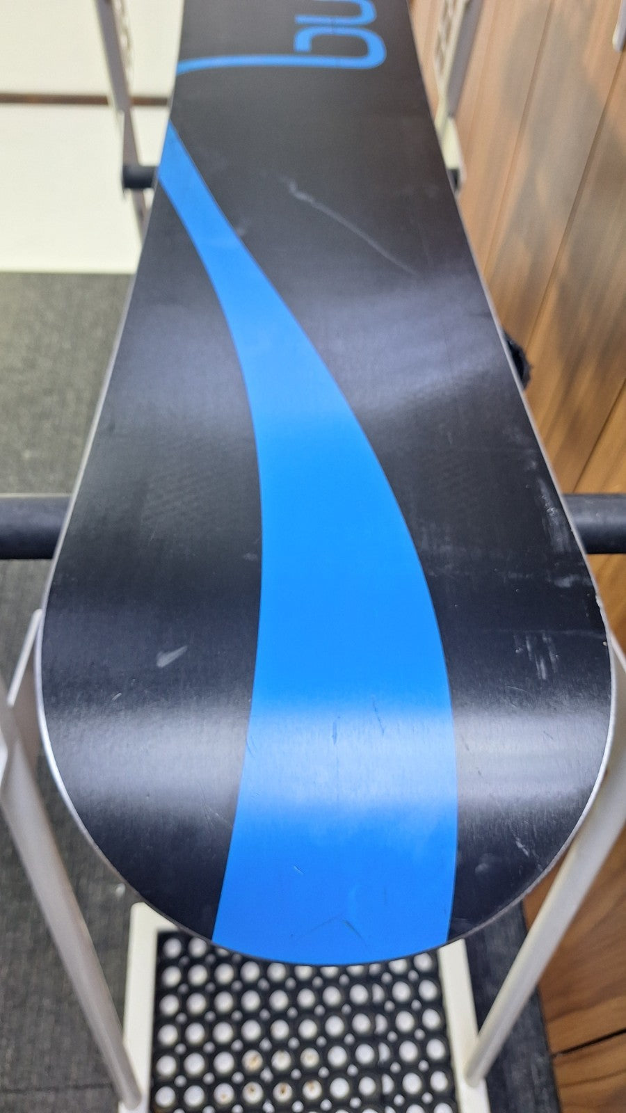 Burton Cruzer 139 cm Snowboard + Speedfit M Bindungen Winter-Schneeabenteuer-Spaß