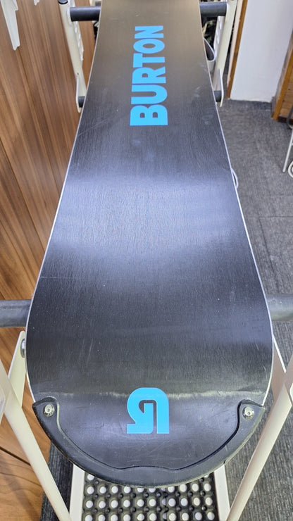 Burton Progression 157 cm Snowboard + HEAD Rental L Bindings Winter Snow Sport