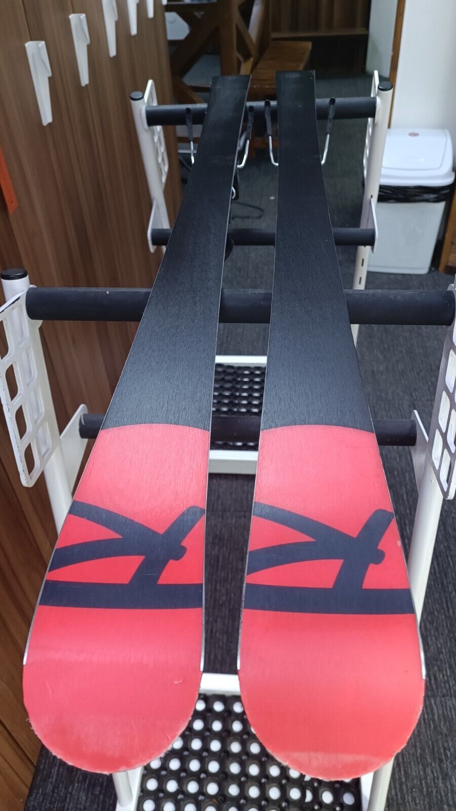 Rossignol Hero FIS  Pro 135 cm Ski + Look 10 Bindings Adventure