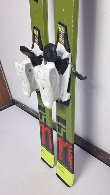 Völkl Racetiger 11 SL 130 cm Ski + Marker 7 Bindung Wintersport Schneespaß