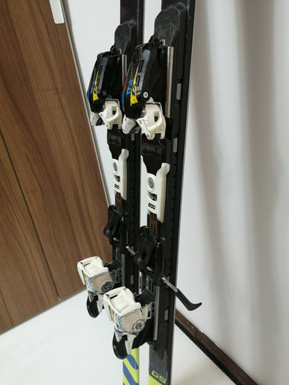 Ski Salomon Xrace JR GS 159 cm + fixations Salomon X12. Neige, sport d’hiver et plein air
