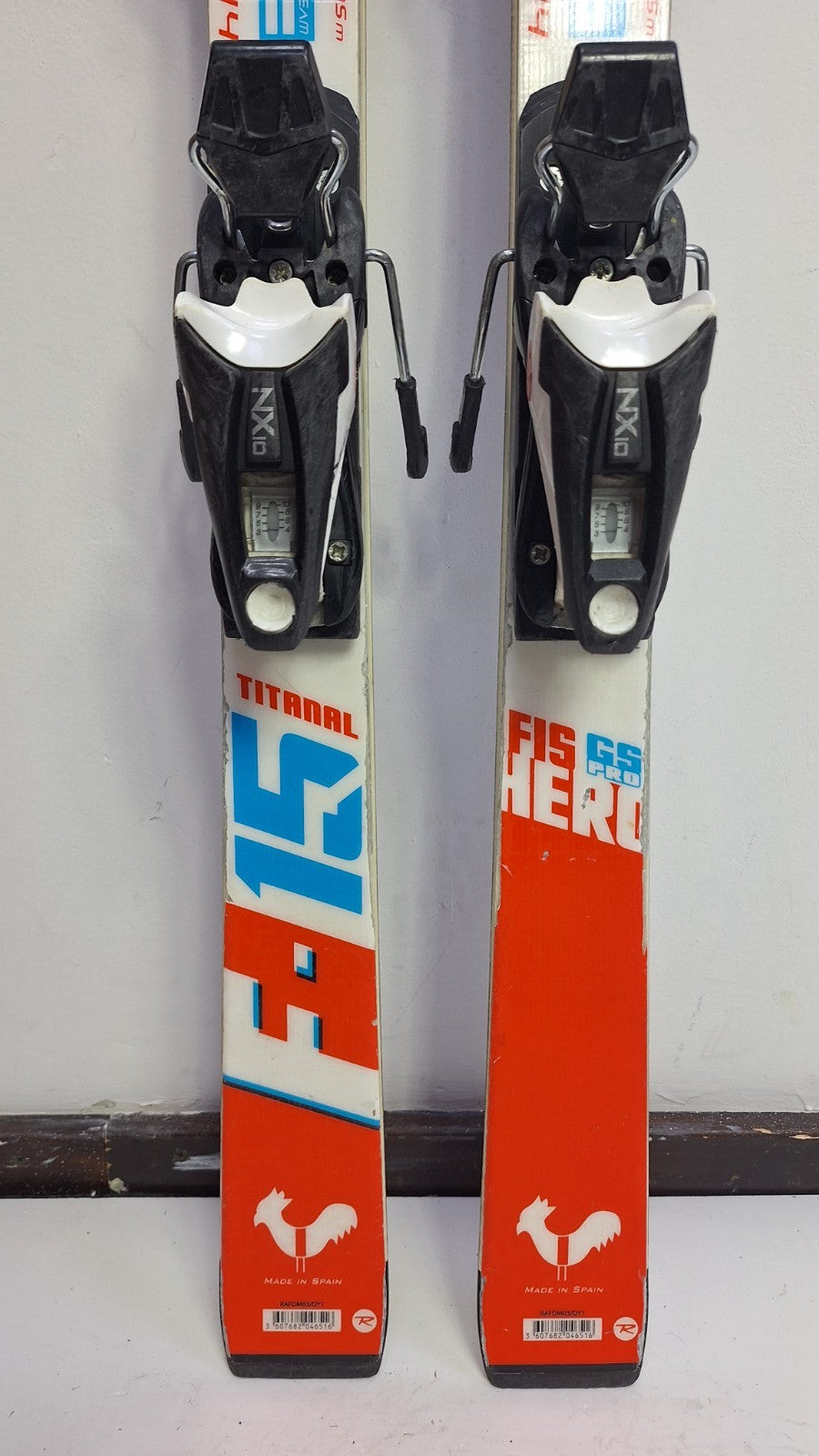 Rossignol Hero FIS GS Pro 144 cm Ski + fixations Look NX 10 Divertissement hivernal, neige CBS