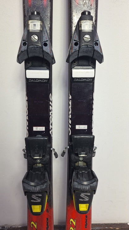 Atomic Pro Race 6'22 130 cm Skier + Salomon 7 Bindungen Wintersport Schneespaß