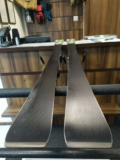 Elan Race RCG 152 cm Skis + NEW Tyrolia SX10 Bindings Winter Fun Snow BSL