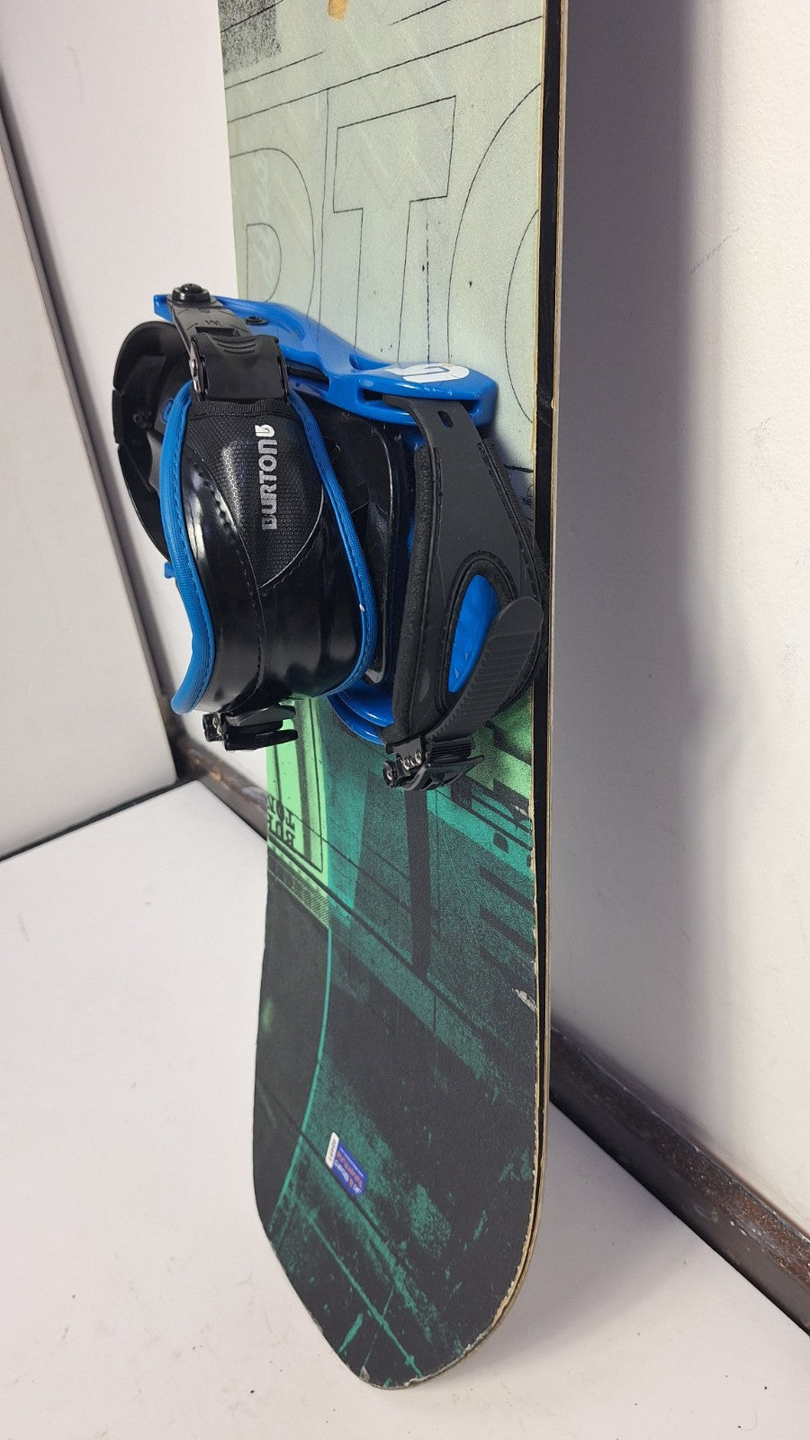 Burton Radius 145L cm Snowboard + Burton S  Bindings Winter Snow Adventure