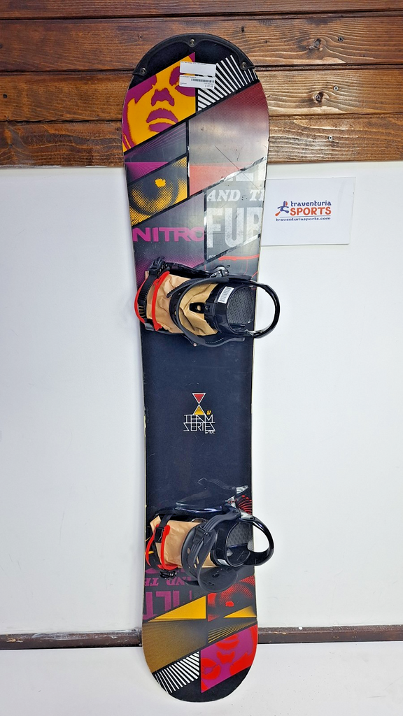 Nitro Team Series 157W cm Snowboard + Brand New K2 L  Bindings Winter Snow Fun