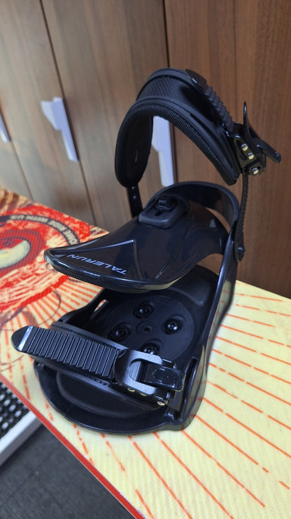 HEAD Rocka 4D 159 cm Snowboard + Brand New Talerun M Bindings Winter Sport Fun