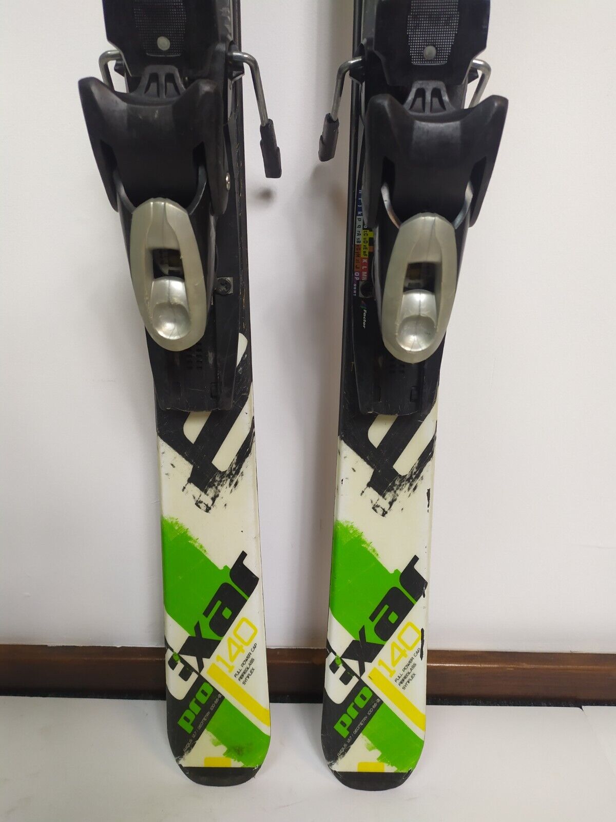 Elan Exar Pro 140 cm Ski + Elan SP 7.5 Bindungen Sport Schnee Winterspaß