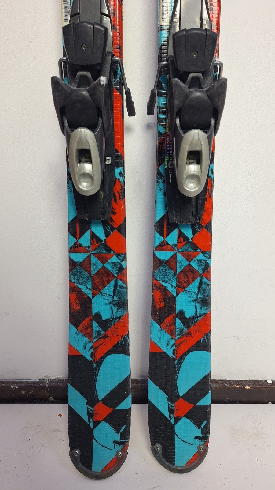 Elan Slingshot 156cm Ski + Elan ESP 10  Bindings Winter Adventure Outdoor