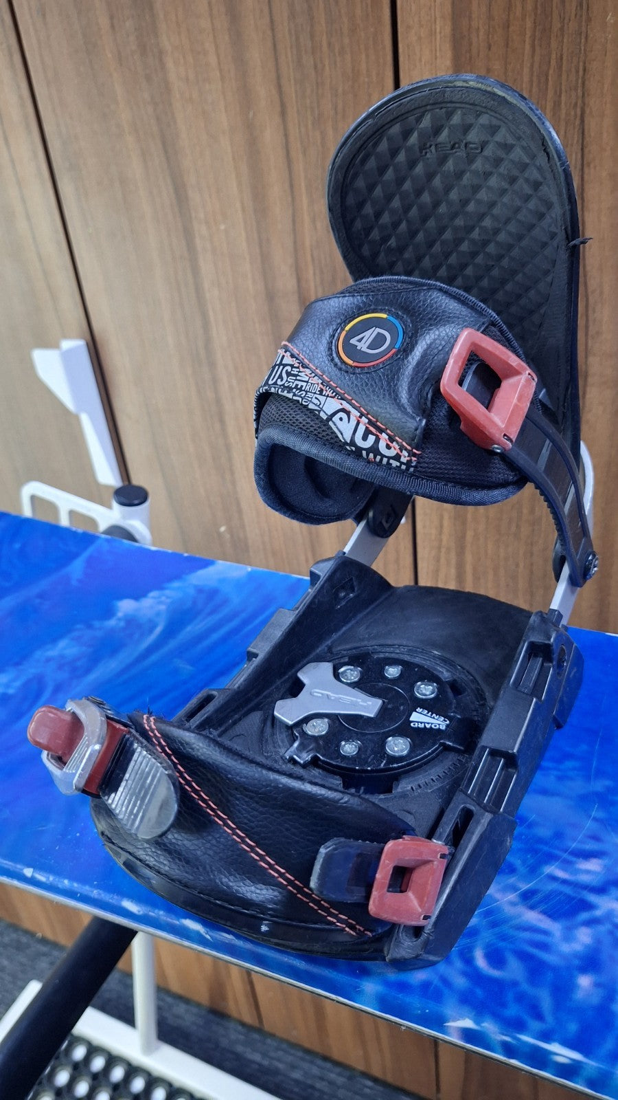 Matrix Storm 141 cm Snowboard +HEAD Rental M Bindings Snow Adventure Fun