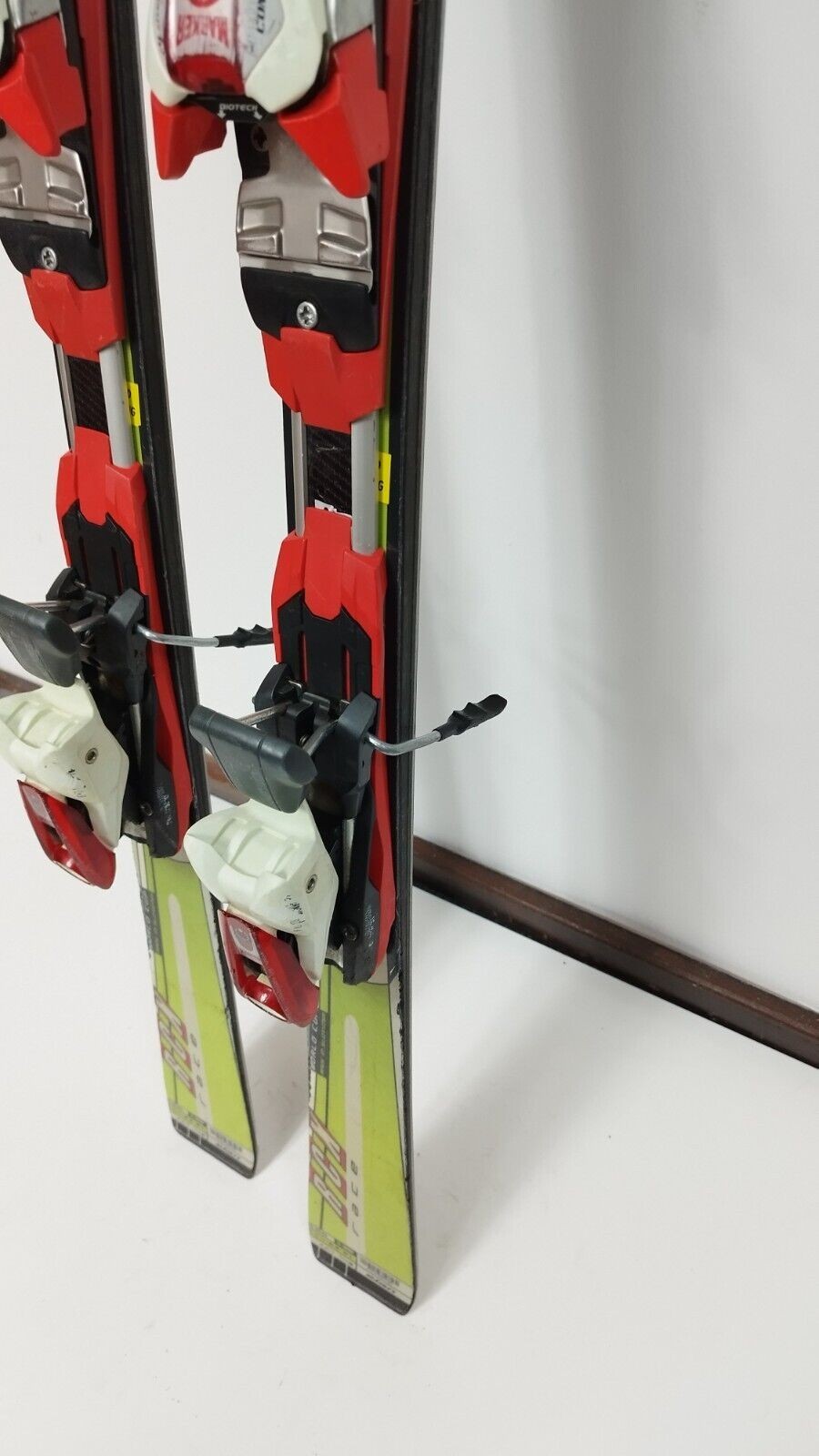 Elan Race RCX 135 cm Ski + Marker 10 Bindings Winter Fun Snow Adventure Outdoor