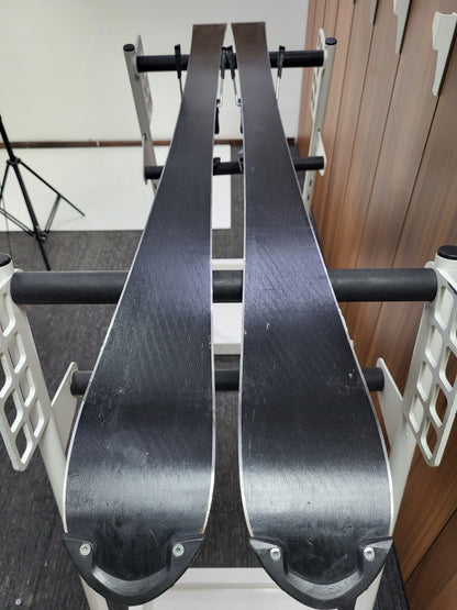 Nordica Little Belle 140 cm Ski + Elan ESP 7.5 Bindungen Winter Adventure Winter