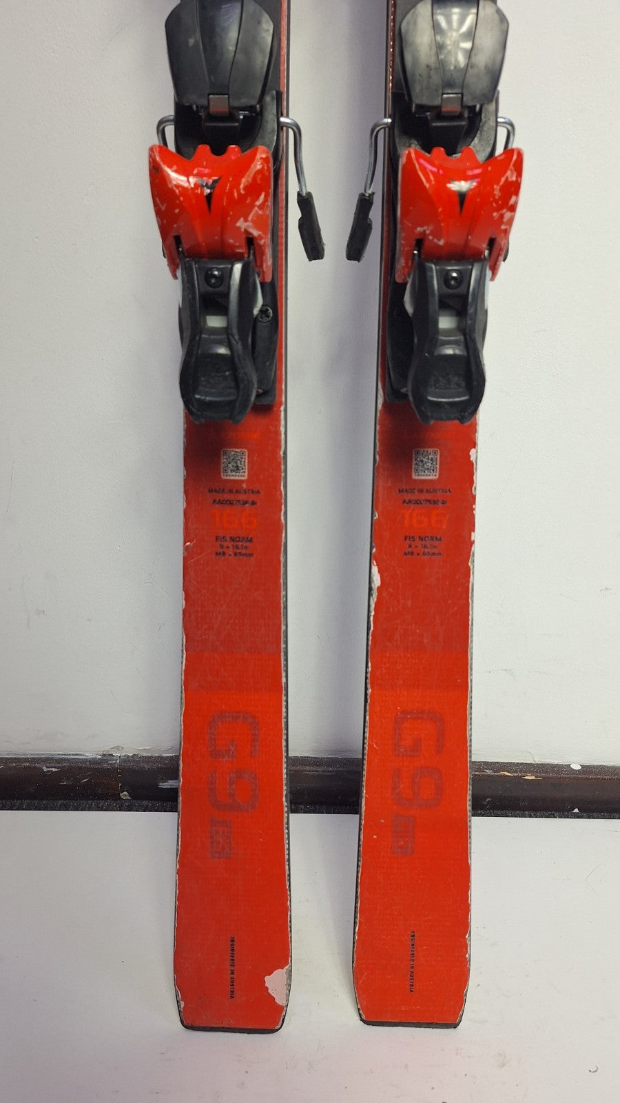 Atomic Redster G9 166 cm Ski + Atomic 10 Bindungen Winter Fun Sport