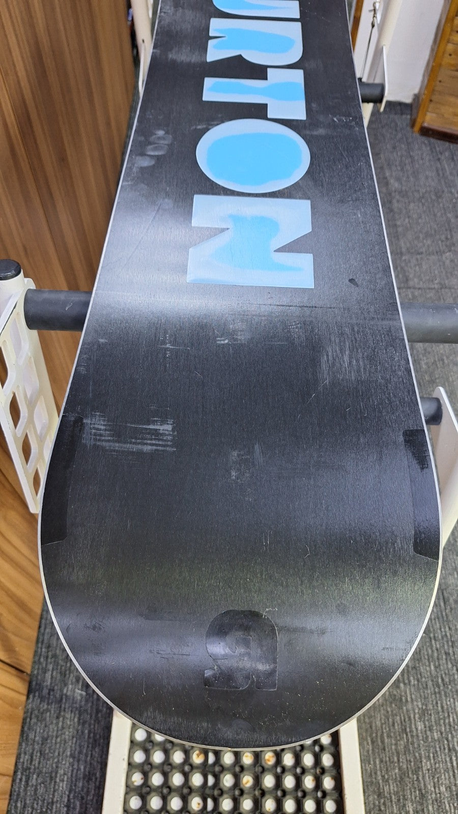 Snowboard Burton Progression 142 cm CBS Sport divertimento invernale All Mountain outdoor