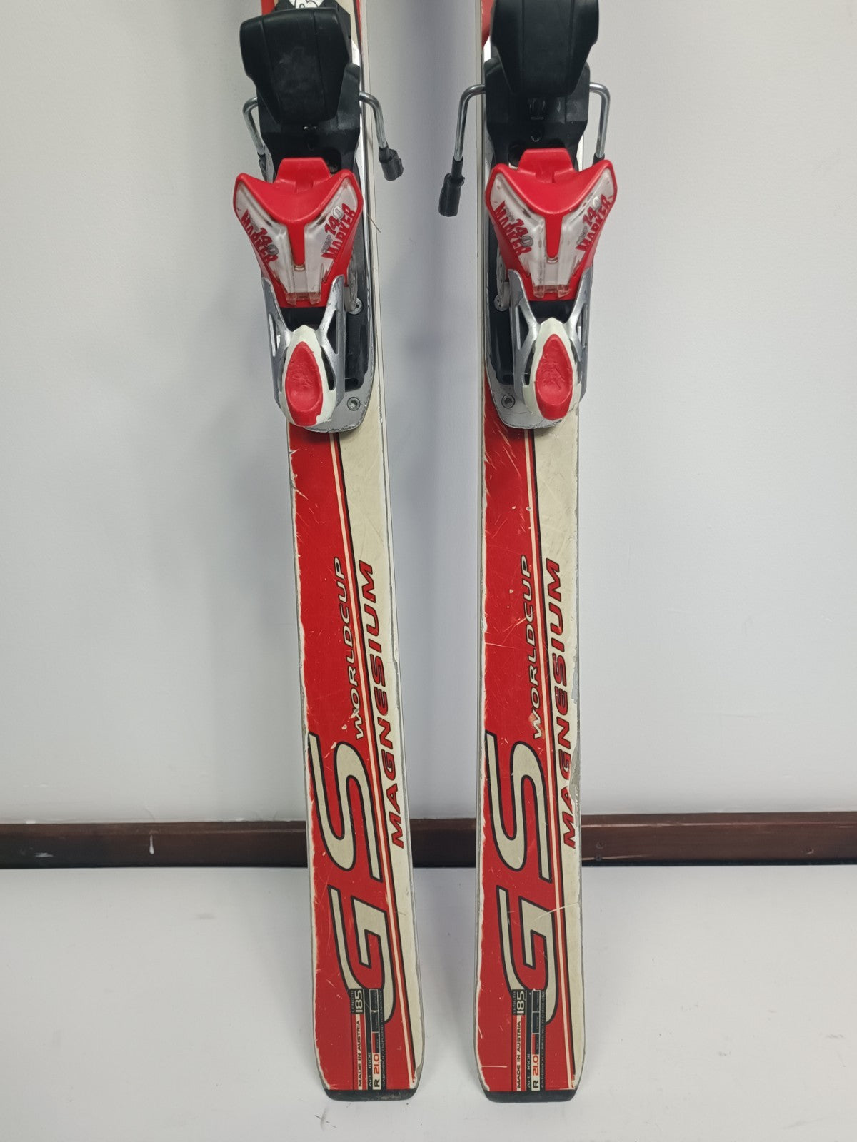 Ski Blizzard Magnesium GS World Cup 185 cm + fixations Marker 14 Sport d’hiver